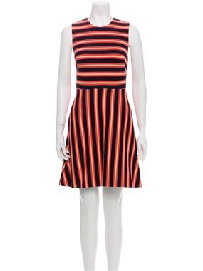 Novis dress sz 2
 Nwot